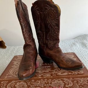 Justin Cowboy Boots